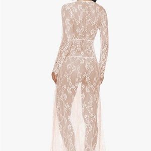 Lace cover maternity dress long size 3x in cream